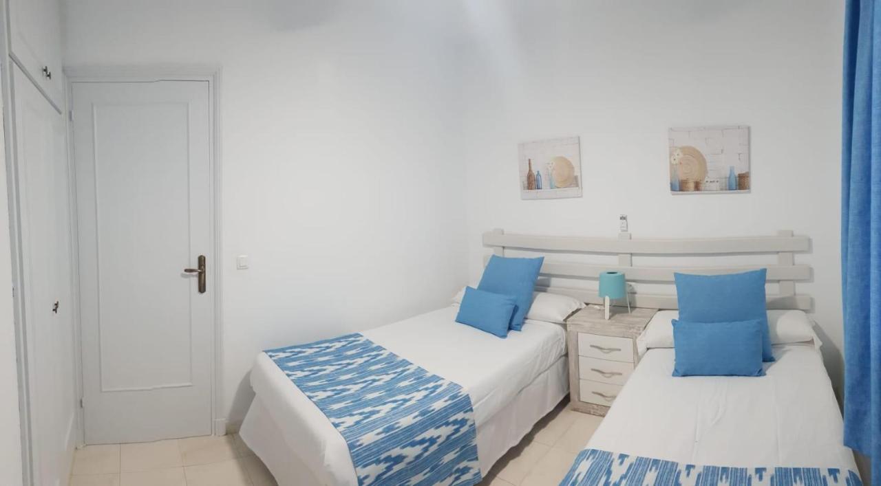 Apartamentos Delfines 칼라 블랑카 외부 사진